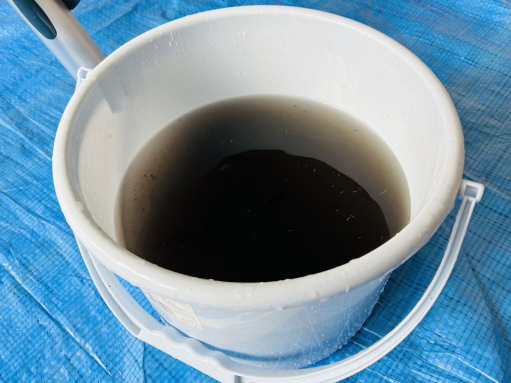 3-3. 【閲覧注意】これがあなたの家の空気の正体。プロが洗浄した後の“真っ黒な汚水”ギャラリー