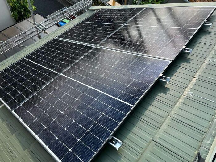 実際に施工された太陽光パネルのイメージ