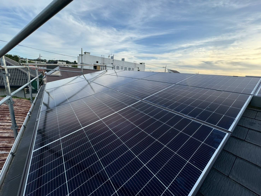 設置された太陽光パネル