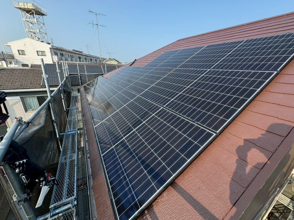 設置された太陽光パネル